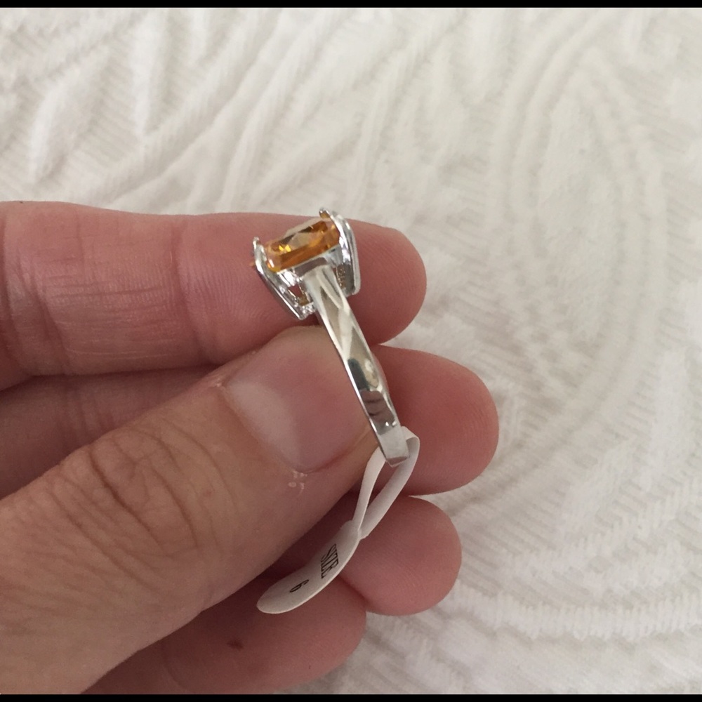 Emerald cut canary yellow diamond cubic zirconia - Picture 4 of 6
